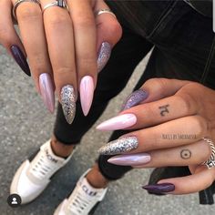 Stiletto Nail Art, Different Nail Designs, Nail Jewels, Stiletto Nails Designs, Nails Desing, Creative Nails, Best Acrylic Nails, Long Acrylic Nails, Gorgeous Nails