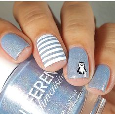 Penguin Nails Christmas, Christmas Nails Penguin, Gray Christmas Nails, Gray Winter Nails, Cooper Nails, Nails Penguin, Claudia Lopez, Fingernail Ideas