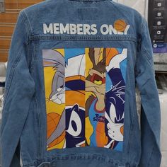 Members Only Space Jam A New Legacy Denim Jacket Nwt Size L 100% Cotton Casual Denim Outerwear With Graphic Print, Casual Medium Wash Outerwear With Graphic Print, Denim Blue Outerwear With Graphic Print, Urban Outerwear With Graphic Print In Medium Wash, Urban Medium Wash Outerwear With Graphic Print, Medium Wash Denim Outerwear With Graphic Print, Blue Denim Jacket With Graphic Print For Winter, Blue Denim Jacket With Graphic Print, Blue Cotton Denim Jacket With Graphic Print