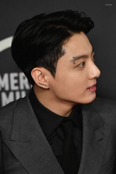 Jungkook Piercing, Asian Man, Image Swag, Eyebrow Piercing, Lip Piercing, American Music Awards, Coldplay