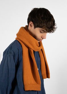 Thunders Love Wool Solid Soft Orange Scarf are made in wool and Cashmere, that give to the Scarf a special soft touch, they are Double Layer Ribbed knitted. - Finely ribbed knit - Skin-friendly - Maximum comfort Men In Scarves, Scarf Reference Photo, Orange Scarf Outfit, Max Scarf, Scarf Outfit Men, Mens Scarf Fashion, Scarf Aesthetic, Men Scarf, Orange Scarf