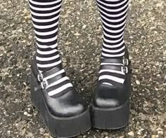 Striped Socks Outfit, Styl Emo, Fran Bow, Aleister Crowley