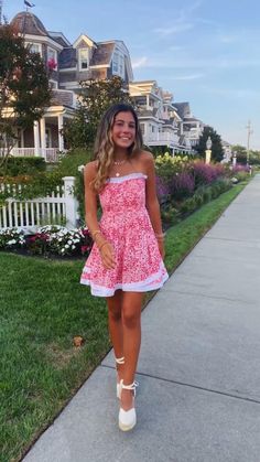 Unedited Preppy Photos, Preppy Rehearsal Dinner Dress, Preppy Greece Outfits, Preppy Dress Aesthetic, Preppy Long Sleeve Dress, Summer Preppy Outfits Classy, Summer Dress Preppy, Preppy Short Dresses, Preppy Dinner Fits