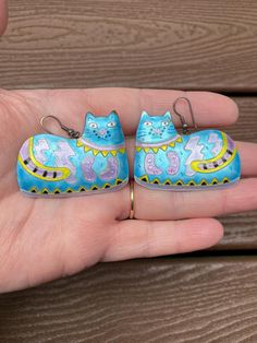 Beautiful earrings! Please see my other listings as I am happy to combine shipping! Thanks! Fun Hand Painted Blue Earrings, Fun Blue Hand Painted Earrings, Jewelry Beautiful, Etsy Earrings Dangle, Kitty Cat, Beautiful Earrings, Jewelry Earrings Dangle, Dangle Drop Earrings, Vintage Jewelry