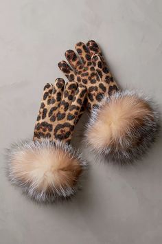 click to expand Lizzie Hearts, Leopard Print Fashion, Dopamine Dressing, Trim Styles, Cashmere Gloves, Winter Fits, Knitted Gloves, Womens Gloves, Tgif