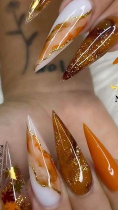 Fall Encapsulated Nails, Fall Stilleto Nails, Novemember Nails, Fall Sets Nails, Acrylic Nails Stiletto, Stilleto Nails Designs, Fall Gel Nails, Stiletto Nails Designs, Dope Nail Designs