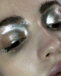 Silver Makeup, I'm With The Band, Glitz And Glam, Star Girl, Pretty Makeup, Artistry Makeup, Makeup Inspo, Hunger Games