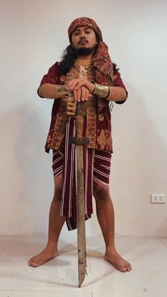 Precolonial Filipino Clothes, Philipino Traditional Clothing, Pre Colonial Visayan Clothing, Traditional Philippine Clothing, Pre Colonial Philippines Clothing, Visayan Clothing, Austronesian People, Pre Colonial Philippines, Philippines Clothes