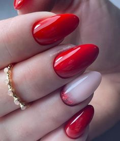 Short Gel Nails Red, Oval Nails Christmas, Gel Nails Red, Nails And Toes, Red Gel Nails, Mauve Nails, Short Gel Nails, Christmas Gel Nails