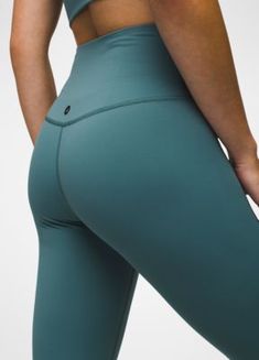 An Ultra-lightweight Flare Pant Made For Your Sweatiest Practice. Questions To Ask Your Boyfriend, Stylish Activewear, High Intensity Workout, Athleisure Wear, Pocket Leggings, Running Clothes, Equestrian Style, Sports Leggings, Sport Wear