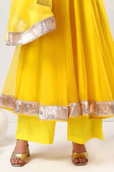 Yellow organza anarkali with gota lace embroidery. Comes with pant and a dupatta. - Aza Fashions Jaipur Anarkali, V Neck Churidar, Organza Anarkali, V Neck Anarkali, Churidar Sleeves, Kareena Kapoor Khan, Luxury Sale, Lace Neckline, Lace Embroidery