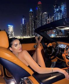 Instagram Boys, Rich Girl Aesthetic, Rich Girl Lifestyle, Luxury Girl, Rich Lifestyle, Rich Women, Foto Poses