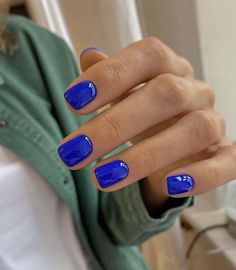 Cobalt blue nails are the go-to for those who love bright colors and they are predicted to be especially popular in the summer of 2024.
#nailtrends #cobaltbluenails Short Acrylic Nails Full Color, Short Single Color Nails, Electric Blue Short Nails, Bright Short Gel Nails, Short Coloured Nails, Bright Plain Nails, Short Sporty Nails, Spring Short Nails 2024, Electric Blue Nails Short