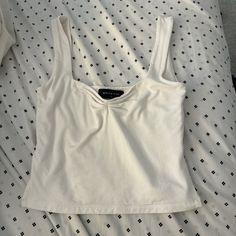 White White Fox Tank, Never Worn! White Fox Top, White Fox Clothes, White Fox Tops, White Tank Top Outfit, Fox Shirt, Summer Shorts Outfits, Future Clothes, Tank Top Outfits, White Fox Boutique