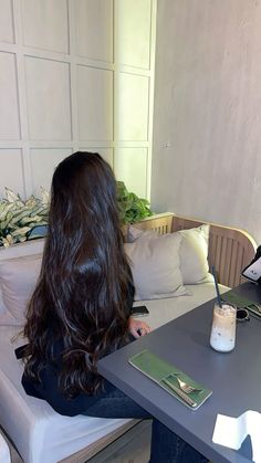 #hair #story #instagram Healthy Hair Pics, Hair Story Instagram, Dark Healthy Hair, Long Hair Healthy, Long Hair Aesthetic, Long Hair Brunette, Fashion Women Outfits, Brown Hair Inspo, Hair Inspiration Long