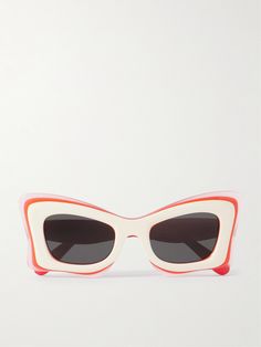 LOEWE Eyewear's sunglasses are made from layers of colorful acetate in a generous cat-eye shape. Their wide arms are decorated with the house's logo in gold-tone script lettering. Jean Trench Coat, Matching Separates, Gucci Eyewear, Script Lettering, Acetate Sunglasses, Eye Shape, Eyewear Womens, Eye Shapes, Clothes Collection