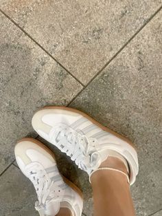 Sambas Adidas Aesthetic, All White Sambas, Aesthetic White Sneakers, Light Blue Samba, Adidas Samba Light Blue, Light Blue Sambas, Shoes Summer 2024, Cream Sambas, Summer Shoes 2024