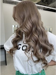 Honey Milk Tea Hair Color, Khaki Hair Color, Milk Tea Beige Hair, Milk Tea Hair Color Balayage, Dark Ash Blonde Balayage, Level 8 Hair Color, Mushroom Bronde, Asian Hair Dye, Cool Tone Hair Colors