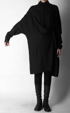 Crepe Tunic Dress Long Sleeve Loose Waist Oversized Irregular Split Sh – Ofelya Boutique Black Long Sleeve Womens Dress, Minimalist Moda, 가을 패션, Dress Long Sleeve, Dark Fashion, Looks Style, Mode Inspiration, Large Bust, Small Bust