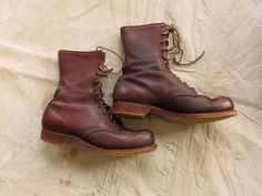 Vintage 1950s Red Wing Irish Setter boots, with original box. In very good condition, red color has been applied to the edges of the soles, general light wear.  Some wear and tear to box. Small size, very narrow which makes them fit smaller- marked Men's 8 C (Narrow), fits Men's 7.5, women's 9. Exterior sole measures 11 inches in length, interior insole is approx 10.25 inches in total length, exterior width is 3.75 inches, height is 8 inches from insole to top of ankle. Please ask any questions Red Wing Boots Work, Redwing 1907, Red Wing Boots Blue, Vintage Red Wing Boots, Irish Setter Boots, Red Wing Heritage Boots, Sport Boots, Red Wing Boots, Irish Setter