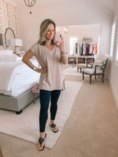 Comfortable Teacher Outfits, Simple Teacher Outfits, Teacher Outfits Amazon, Comfortable Work Clothes, Girl Boss Outfit, Casual Sporty Outfits, Tunic Outfit, Spring Teacher Outfits, Summer Teacher Outfits