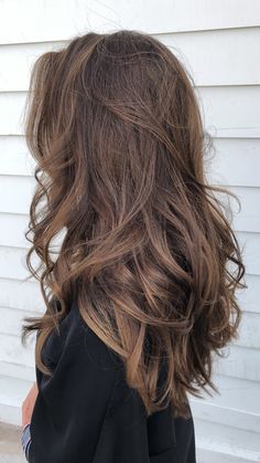 #hair #hairbyorit #haircolor #pravana #color #sunkissedhair #wella #wellafreelights #behindthechair #balayage #ombre #highlights #livedinhair #beauty #fashion #vsco #hairstylist #cosmetologist #usmoothhair #losangeles #usmooth #hairstyle #style #beachwaves #losangelesstylist Brown Wavy Hair, Hair Color Light Brown, Brown Hair Balayage, Brown Hair With Highlights, Hair Color Balayage, Hair Inspo Color