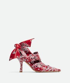 "Find BOTTEGA VENETA Bunnie Pump on Editorialist. Slingback pump in bandana print leather. Unlined. Color: Apple Candy/White/Black. Rubber-injected leather outsole. Heel: 9 cm | 3.5\". Calfskin." Leather Denim, Bandana Print, Black Shop, Fashion High Heels, Pumps Flat, Leather Dresses, Boots And Sneakers, Flat Boots, Slingback Pump