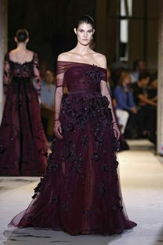 Dark Purple Gown, Zuhair Murad Couture, Purple Gown, Party Wear Gowns, Fantasy Gowns, Runway Dresses, Pretty Prom Dresses