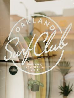 Main words (Surf Club) are a san serif script in italics. Strong Font, Surf Logo, Surf Club, No Bad Days, Circle Logos, Signage Design, Shop Window, Typography Logo, Design Graphique