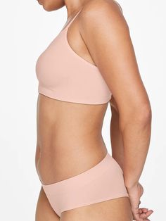 No poking or uniboob. comfort and shape. Better cup-band fit via Precise Sizingâ„?/li> Lift & support from built-in foam cups Soft. seamless 360° stretch knit Adjustable straps & back closure Size Guide Size US Bra Size (US/UK) Bra Size (EU/INT) S 4 32C.32D.34A.34B 70C.70D.75A.75B M 6 34C.34D.36A.36B 75C.75D.80A.80B L 8/10 36C.36D.38A.38B 80C.80D.85A.85B XL 12 38C.38D 85C.85D XXL 14 40C.40D.42C.42D 90C.90D.95C.95D XXXL 16 44D.44E 100D.100E *Depending on your body type and dressing habits. the ab Micro-elastic Sports Bra With Built-in Bra, Micro-elastic Seamless Tops With Built-in Bra, Stretch Push-up Bra For Yoga, Stretch Push-up Yoga Bra, Fitted Seamless Nursing Bra No-show, Supportive Stretch Nursing Bra With Built-in Bra, Push-up Stretch Sports Bra With Built-in Bra, Stretch Push-up Sports Bra With Built-in Bra, Push-up Sports Bra With Built-in Bra