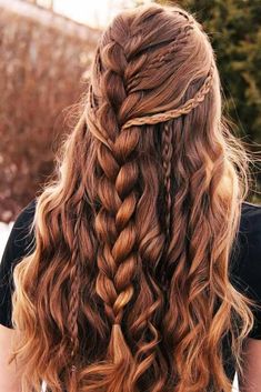 Hairstyles Effortless, Beachy Hairstyles, Effortless Waves, Bohemian Hairstyles, Faux Hawk, French Braid, Long Curly Hair, Long Curly, Sun Kissed