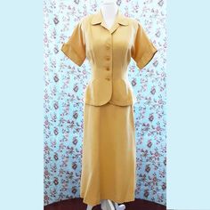 Vintage 1940s Yellow Spring Summer Suit Set Size M With Deco Curved Pockets - Etsy Vintage Formal Summer Sets, Vintage Summer Formal Sets, Vintage Formal Sets For Summer, Summer Suit, Womens Suits, Yellow Springs, Summer Suits, Suit Set, Suits For Women