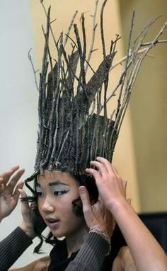 Twig crown Insect Armor, Tree Costume, Costume Carnaval, Diy Kostüm, Theatre Costumes, Midsummer Nights Dream, Diy Costumes