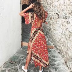 Red Floral Printed Boho Long Maxi Dress With Kimono Style Wide Sleeves And An Open Style Backside. Sexy Open Cut Out Style Waist. V-Neckline. Sizes Marked And Fit: Small: 2-4 Medium: 4-6 Large: 6-8 Maxi Dress With Kimono, Boho Beach Wear, Dress With Kimono, Kimono Maxi Dress, Boho Beach Dress, Coachella Dress, Cutout Maxi Dress, Bohemian Floral, Ethnic Print