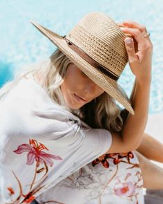 Floppy Hats, Natural Weave, South Shore, Summer Hats, Scarf Hairstyles, Hats Vintage, Straw Hat, Cute Casual Outfits, Resort Wear