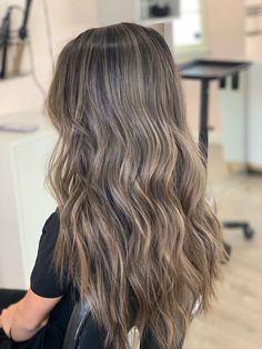 Long Hair Selena Gomez, Calm Down Selena Gomez, Who Says Selena Gomez, Aesthetic Lyrics Video, Selena Gomez Aesthetic, Highlights Brown Hair Balayage, Summer Blonde Hair, Aesthetic Cartoon