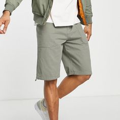 Topman Washed Cotton Cargo Shorts In Khaki-Green Nwt Size 28 The Scroll Is Over Regular Rise Drawstring Waist Belt Loops Side Pockets Regular Fit Condition: New With Tags Approximate Measurements (In Inches And Laid Flat): Length: 22" Waist: 13 1/2" Inseam: 11" Rise: 13" Thank You For Checking Out My Closet! Please Let Me Know If You Have Any Questions. Bw17 Spring Sporty Cargo Shorts, Spring Cargo Shorts For Outdoor Activities, Sporty Spring Cargo Shorts With Pockets, Sporty Spring Cargo Shorts, Cargo Style Shorts For Outdoor Activities In Spring, Spring Cargo Style Shorts For Outdoor Activities, Khaki Relaxed Fit Cargo Shorts For Spring, Casual Spring Cargo Shorts With Hip Pockets, Spring Casual Cargo Shorts With Hip Pockets