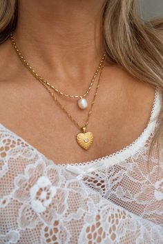 Gold Plated Heart Charm Necklace Length of Necklace: approx. 16 - 18 inches (adjustable) Gold plated Stainless Steel Heart Charm Necklace, Necklace Length, Heart Charm, Charm Necklace, Necklace Lengths, Gold Plate, Plating, Stainless Steel, Gold