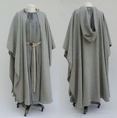 Gandalf Inspired Costume Diy Wizard Robe, Wizard Cloak Pattern, Gandalf Cloak, Diy Wizard Costume, Wizard Dress, Elven Cloak, Wizard Robe, Wizard Robes