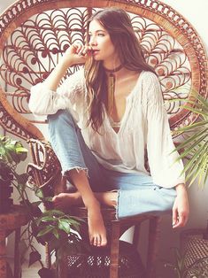 2781 New Free People FP One Morning Light Pin Tuck White Blouse Tunic Top S #fashion #clothing #shoes #accessories #womensclothing #tops (ebay link) Look Boho Chic, Queen Style, Modern Hippie, Robes Vintage, Lifestyle Photos