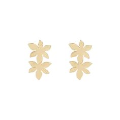 These double flower earrings are the perfect addition to any spring outfit! Small enough to wear all day but still big enough to make a statement. Available in a beautiful gold, these earrings feature two flowers each measuring 19 mm tall by 1 mm wide. The earrings measure 34 mm X 17 mm wide. Looking for something more personal? Check out our wide variety of monogrammed earrings.​Please note this item is not personalized.Made from plated alloy Gold Flower Earrings For Spring, Gold Earrings With 3d Flowers For Spring, Monogram Earrings, Two Flowers, Flower Dangle Earrings, Marley Lilly, Personal Checks, Flower Earrings, Spring Outfit