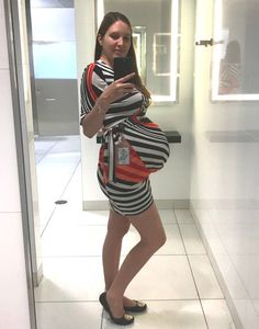 Twin Pregnancy Week by Week Experience - Twin Winning Twin Pregnancy Week By Week, Curvy Pregnancy Fashion, Pregnant Belly Huge, Big Pregnant, Braxton Hicks, Pregnancy Week, Pregnant Model