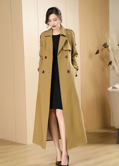 This trench coat is the perfect way to add a unique flair to your wardrobe! Featuring shoulder epaulets and a double-breasted button closure, it'll keep you stylish and cozy. Plus, with a belted waist and long length, you'll look super chic and put-together. Front double-breasted closure Notched lapels Removable tie belt Lined Polyester Women's trench coat Machine wash, dry flat Item #3102805 Size info XS=US2=UK6=EU32 S=US4-6=UK8-10=EU34-36 M=US8-10=UK12-14=EU38-40 L=US12=UK16=EU42 ★★ It would b