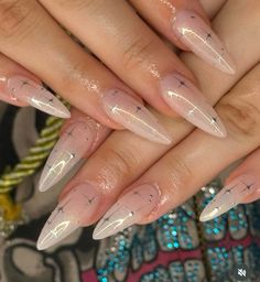 #nail #nailart #chrome #stars #naildesign #nailart Chrome With Nail Art, Neutral Nails With Stars, 4 Point Star Nails, Saturn Nails Design, Star Acrylic Nail Designs, Nude And Silver Nail Designs, Chrome Stars Nails, Nails Via Lactea, Chrome Nails With Stars