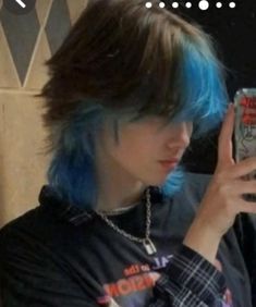 Cool Fluffy Hair, Black Blue Short Hair, Blue Hairstyles Short, Inosuke Hair Dye, Light Blue Wolfcut, Dyed Masc Hair, Short Layered Dyed Hair, Tomboy Hair Color, Alt Hair Dye Ideas Short Hair