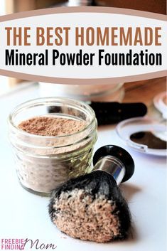 Homemade Primer For Face, Diy Pressed Powder Foundation, Diy Face Powder Foundation, How To Make Homemade Foundation, Arrowroot Powder Uses Diy Beauty, Homemade Face Powder, Diy Face Powder Recipes, Diy Foundation Cream, How To Make Foundation At Home