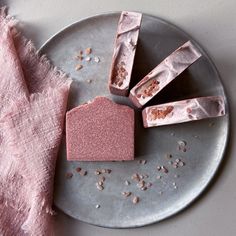 This soap combines Himalayan salt and pink clay in an artisan, organic bar that's perfect for all skin types. An ideal, thoughtful gift, it supports zero-waste self-care with its natural ingredients. This soap leaves skin feeling soft, smooth, and radiant, making it a luxurious addition to any daily skincare regimen. Product Details: ▪︎ Ingredients: Cocos Nucifera (Coconut) Oil, Brassica napus canola (Canola) Oil, Ricinus Communis (Castor) Seed Oil, Organic Beef Tallow, Himalayan Salt (10 French Brassica Napus, Soap Leaves, Beeswax Soap, Soap Inspiration, Organic Bar, French Pink Clay, Salt Bar, Castor Seed, Beef Tallow