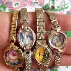 Anybody have the #time #ceramic #bracelets #accessories #recycledchina #retrojewelry #supporthandmade #supportsmallbiz #keepsakejewelry… Craft Watch, Ceramic Bracelet, Grandmas Jewelry, Broken China Jewelry