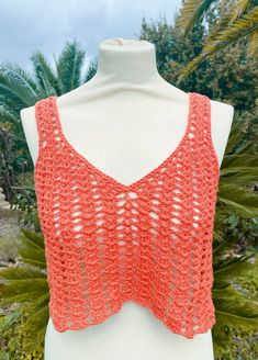 Coral crochet crop top. Breast circumference: 90 cm Bust Size: 90cm/35in Slightly elastic Slight Stretch 100% recycled cotton Made In Italy Hand wash only 😊 Ready to ship. Handmade with 💛 Crochet Lace V-neck Crop Top For Summer, Summer V-neck Crochet Crop Top, Cotton V-neck Crop Top For Beach Season, Beach Cotton Open Knit Crop Top, Summer Crochet V-neck Crop Top, V-neck Crochet Tank Top For Beach, Summer V-neck Crochet Lace Crop Top, Cropped Cotton Crochet Top With Open Knit, Summer Cotton Crop Top With Open Knit