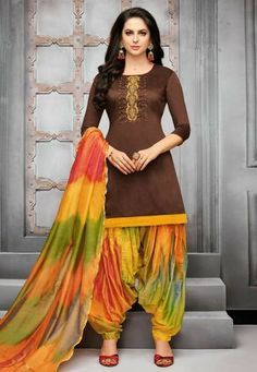 Fashion: #fashion, #style, #outfitinspiration, #beauty Punjabi Dress Design, Patiala Salwar Suits, Celana Fashion, Salwar Pattern, Salwar Dress, Patiala Suit